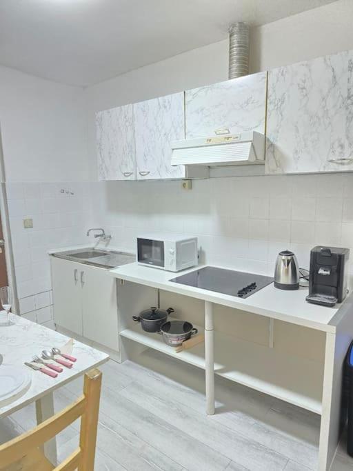 Glamorous Appartement In Brussel ภายนอก รูปภาพ